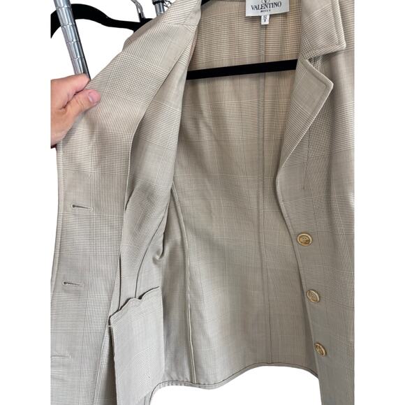 Valentino Miss V vintage women’s blazer EUR size 42 US size 8 - Picture 3 of 6